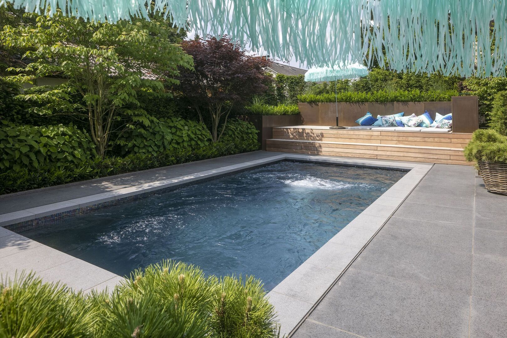 Pool Bau