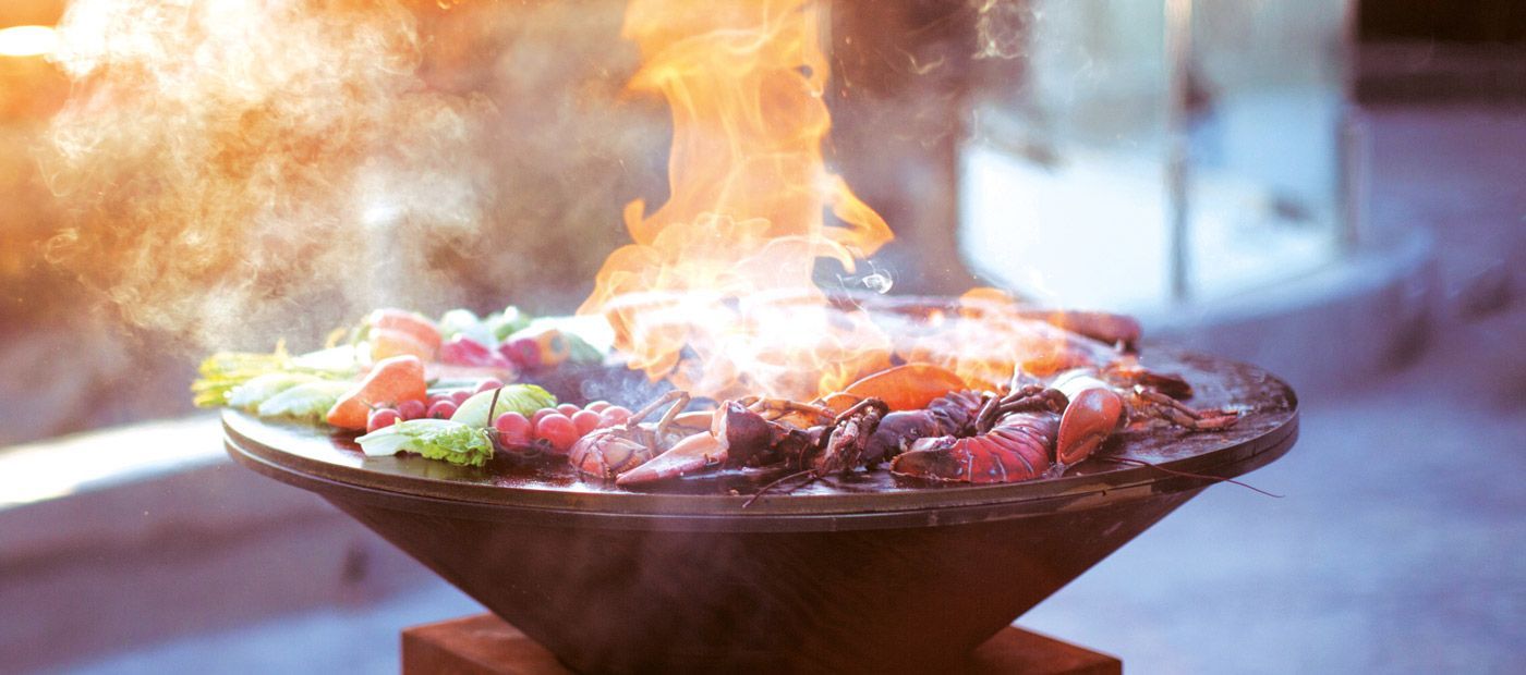 Grills und Feuerstellen