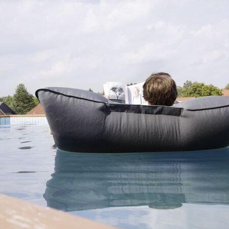 Sitting Bull - Pool Bull - der schwimmende Sitzsack